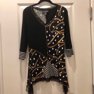 Trendy Frank Lyman Design Top